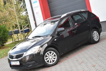 KIA CEED 1.6 diesel z 2011 roku - kombi