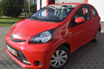 TOYOTA AYGO 1.0 benzyna z 2012 roku 3-drzwiowa